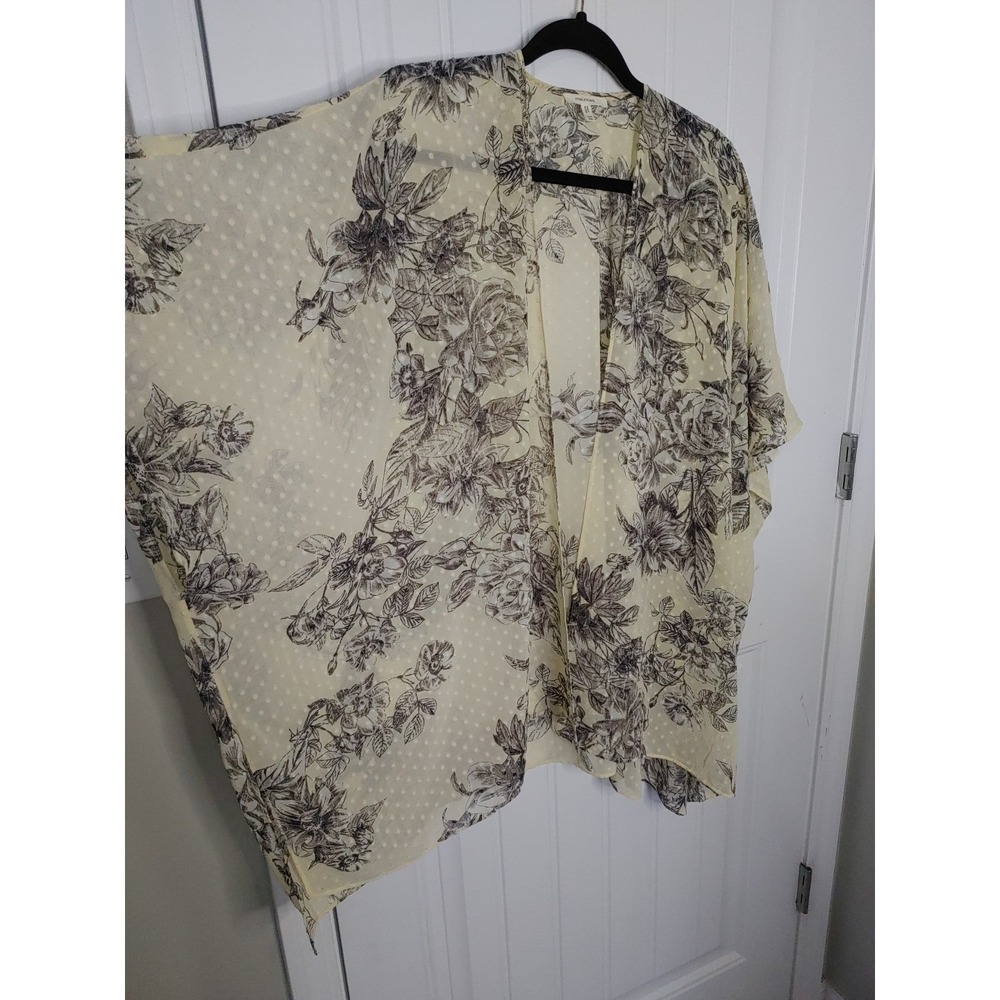 Maurices Kimono One Size Neutral Boho Floral Wrap Ruana Shawl Swim Cover Up - Picture 3 of 5